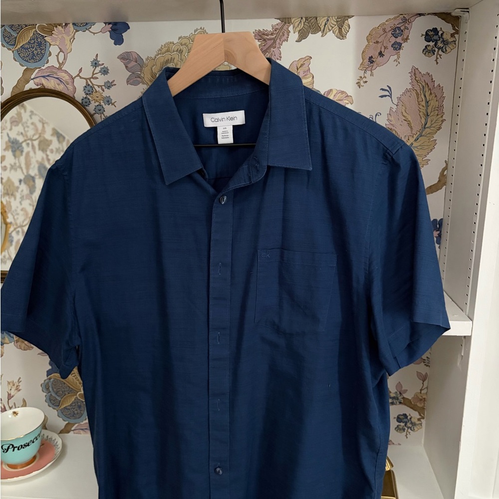 Calvin Klein Men's Deep Blue Casual Shirt
